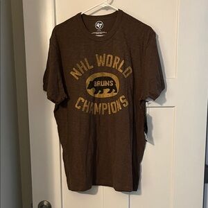 47 Bruins NHL World Champions Graphic Tee - Brown & Gold